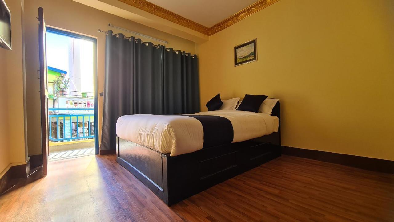 Temple Town Inn กาฐมาณฑุ ภายนอก รูปภาพ